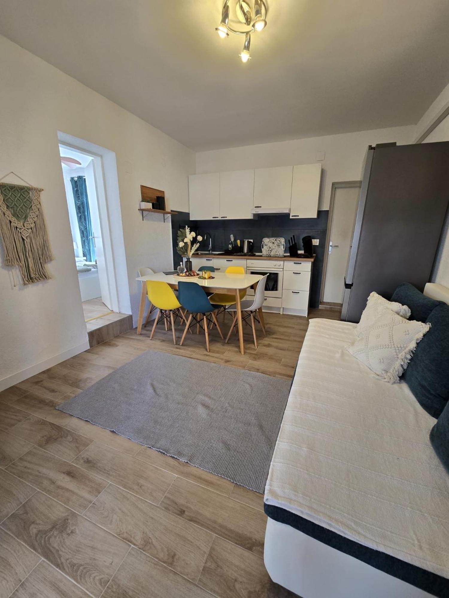 Apartment Melani ヴィル エクステリア 写真